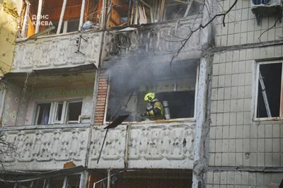 Российский дрон попал в жилой дом в Киеве