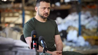 Зеленский заявил, что Украина усилит удары по российским НПЗ в ответ на новые масштабные атаки РФ