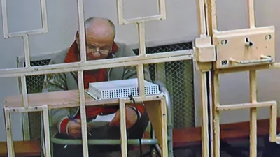 Суд сократил срок бывшему замминистра обороны Попову до 10 лет