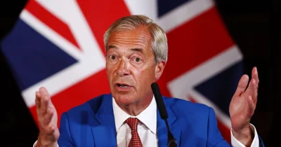 France blasts UK hard-right plan to use navy to stop Channel migrants — Le  Monde