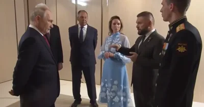 Путин одобрил идею привлечь к противовоздушной обороне в регионах добровольцев с категорией годности «Д» — «абсолютно не годен к службе»